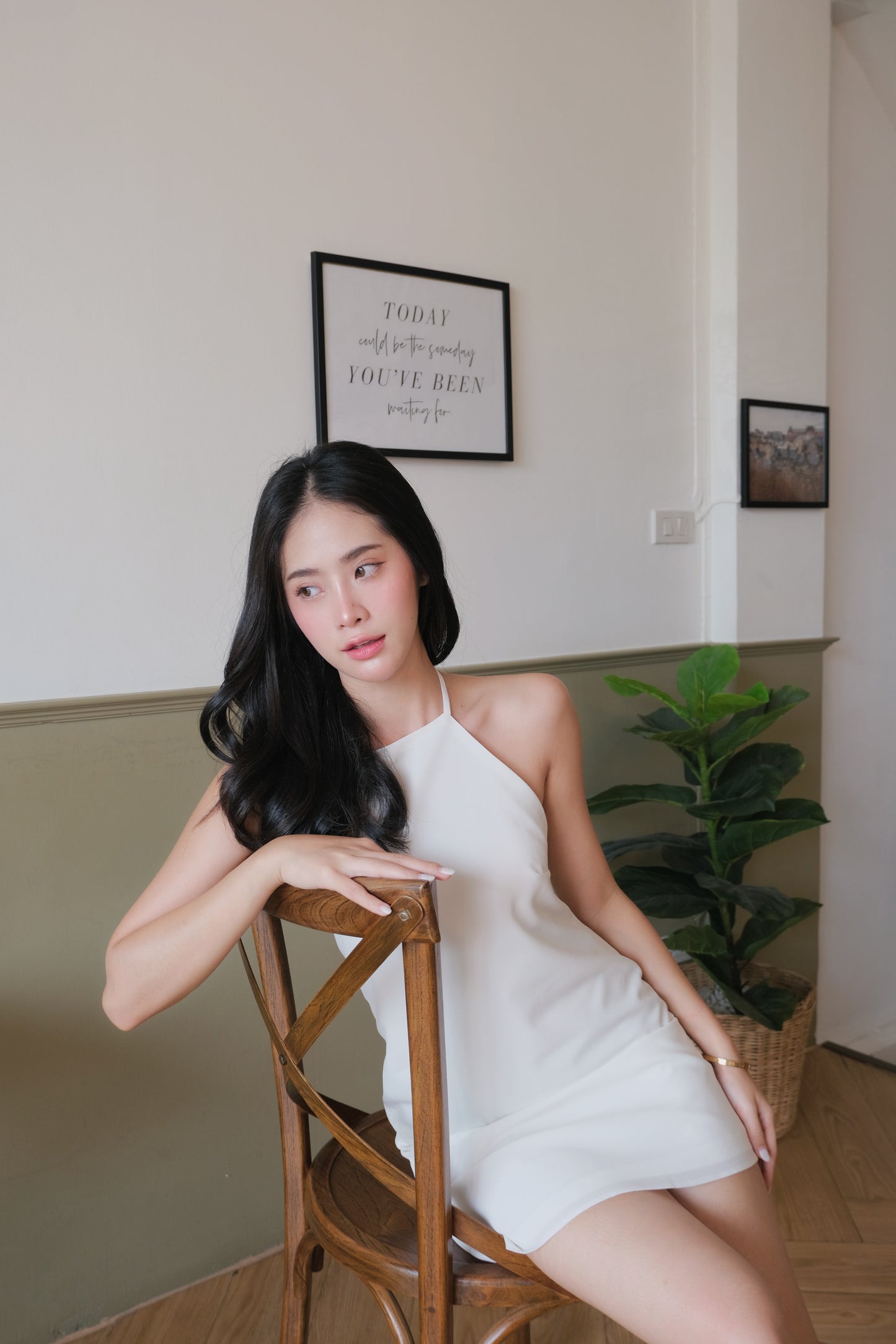 HALTER-NECK DRESS