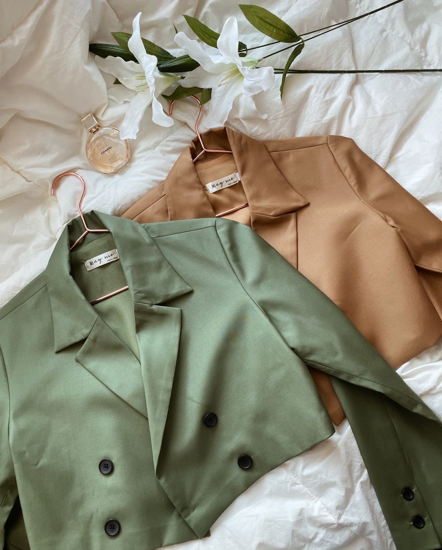 CARA CROP BLAZER