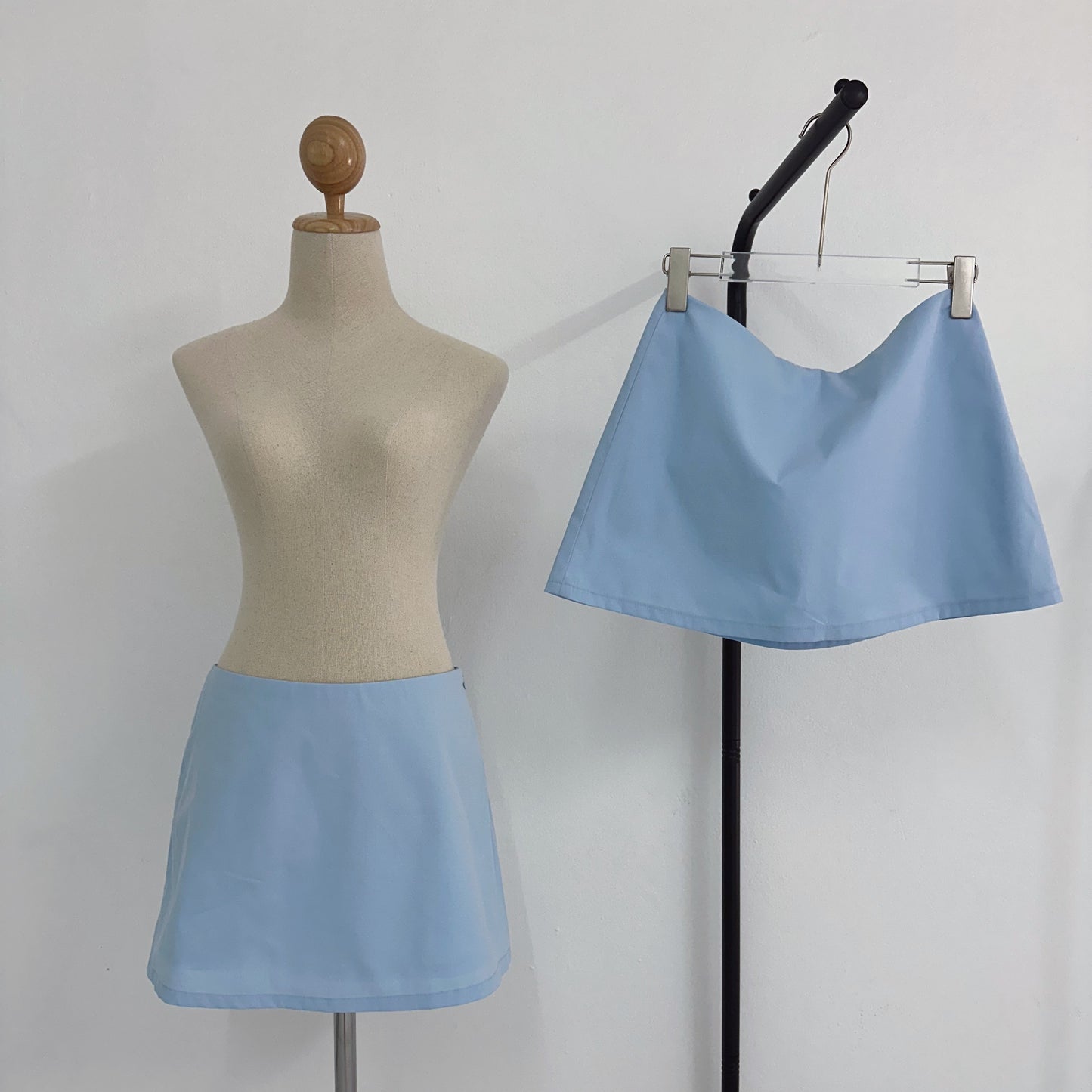 Shot cotton skirt